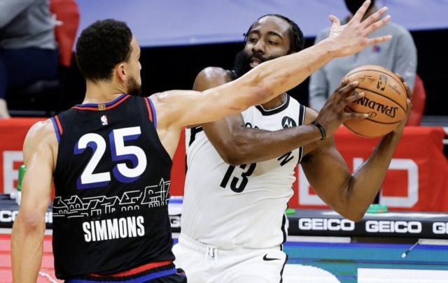 在线入口-西帝换防哈登扭转战局 欧文KD费城未来如何处理？